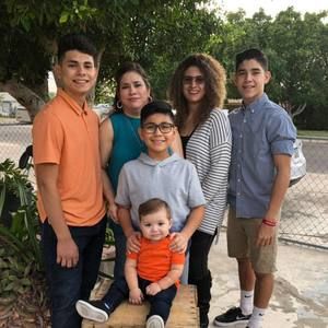 Meet your Posher, Sandra